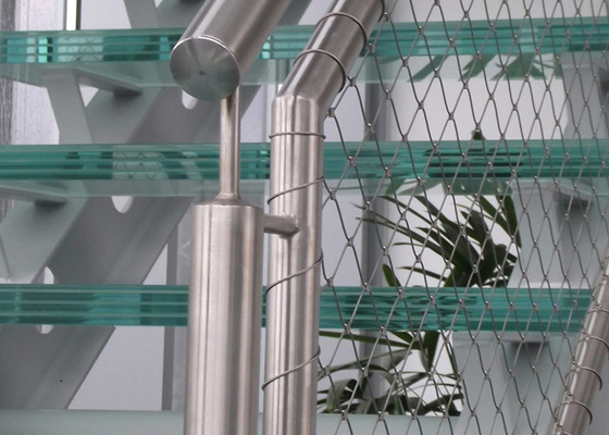 Customized SUS 316 Ferrule Type Stainless Steel Wire Rope Mesh Untuk Tangga Railing Mesh 2.0 Mm Wire 50*50 Mm Lubang