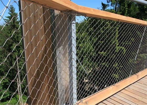 Pencegahan Jatuh Sus304 Wire Rope Fence Mesh Netting 2.0mm Anti Korosi