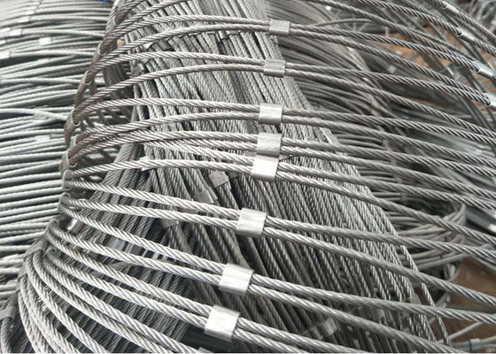 Fleksibilitas Anti Korosif Stainless Steel Rope Mesh Untuk Wahana Hiburan Dan Hewan Kebun Binatang