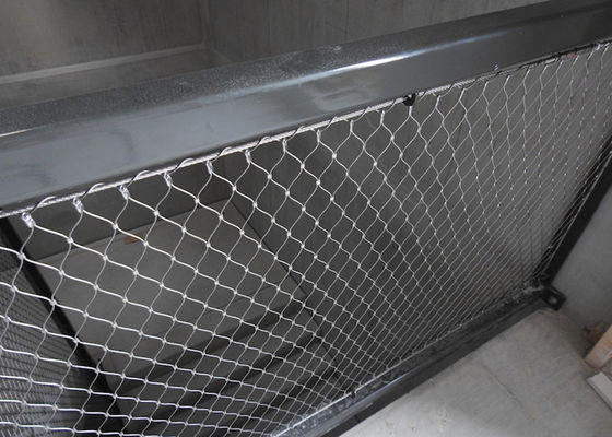Tensile Knitted Stainless Steel Cable Netting Wire Mesh Orientasi Horisontal / Vertikal